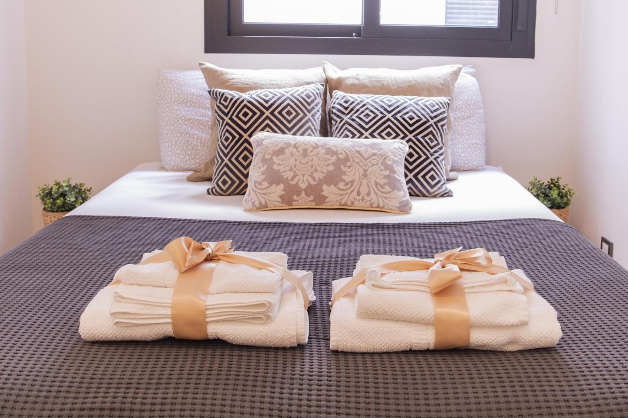 -Malagasunapts- Rooftop Pool & Free Parking المظهر الخارجي الصورة
